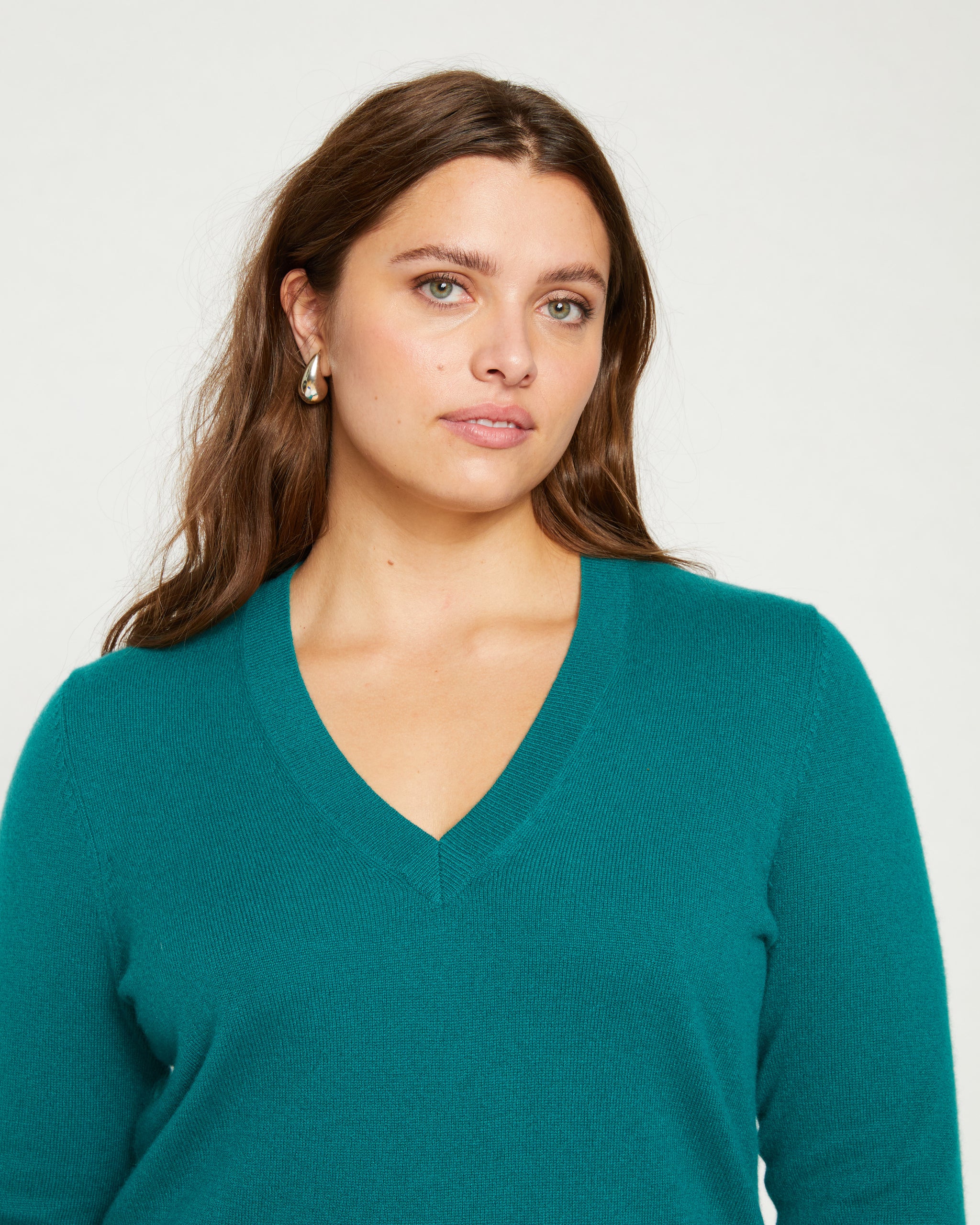 Pure Cashmere V Neck Sweater - Mineral Green